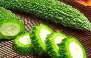 斗门居委吃瓜,邻里共享欢乐时光