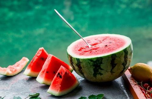 吃瓜的暗意,揭秘“吃瓜群众”背后的真相与趣味